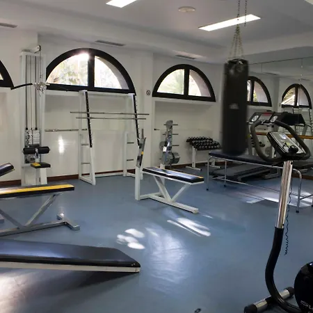 מלון Escuela Santa Brígida