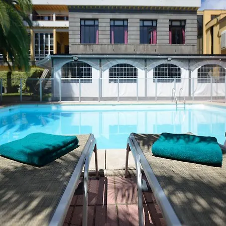 Escuela Hotel 4*