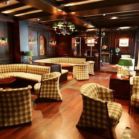 Escuela Hotel Santa Brigida (Gran Canaria)