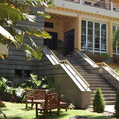 Escuela 4* Santa Brigida (Gran Canaria)